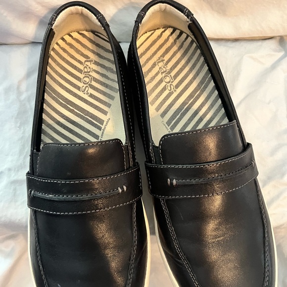 Taos Upward black penny loafer - Picture 2 of 5